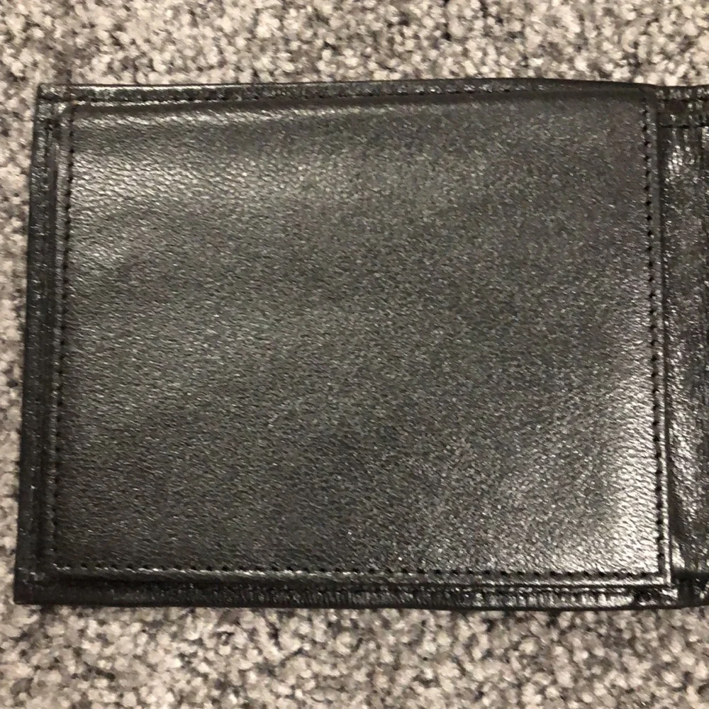 Men’s vintage Pierre Cardin black leather wallet